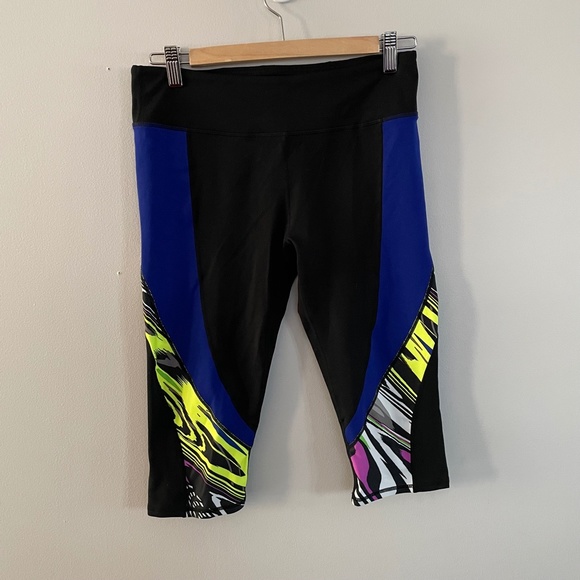 Fabletic athletic compression cropped jogger - Picture 2 of 3